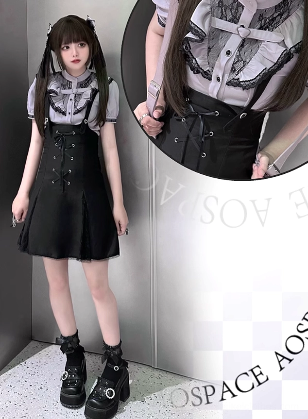 Jirai kei suspender skirt lace-up front design A-line silhouette adjustable shoulder strap detail view