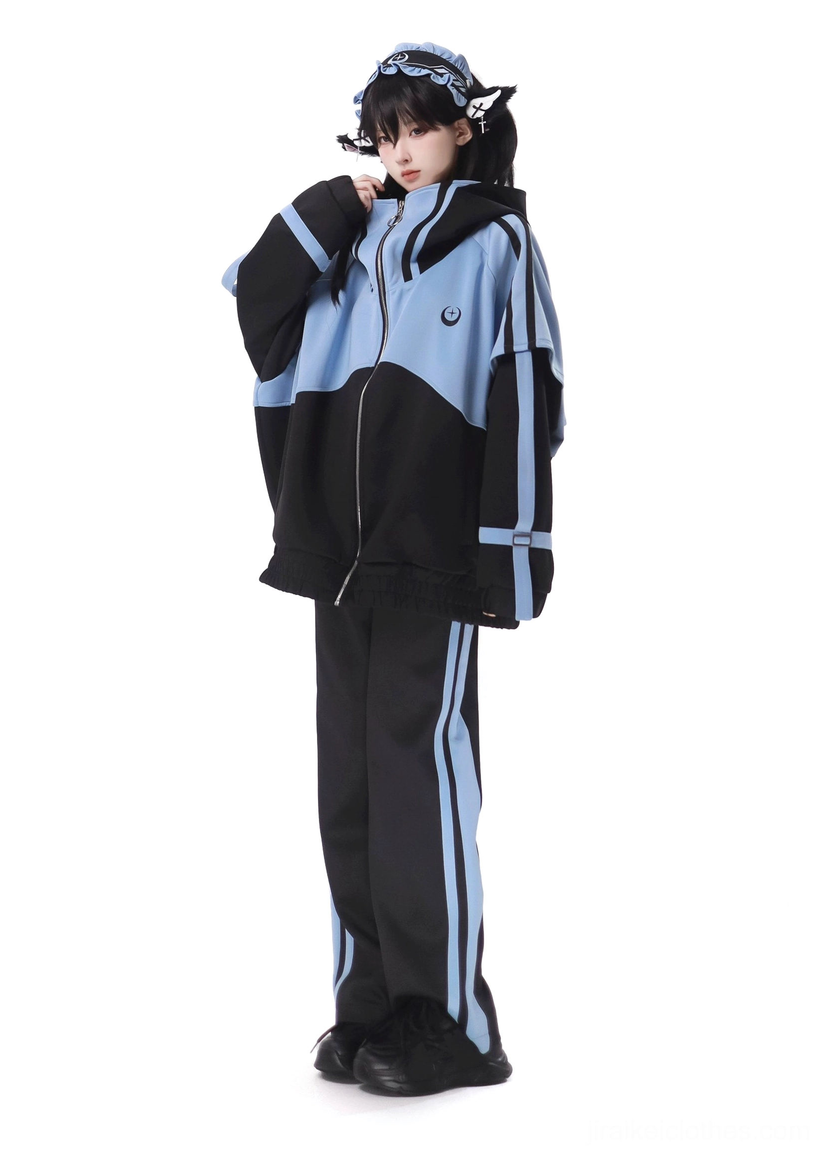 Jirai Kei techwear outfit ensemble styled full set jacket shorts leg warmers hairband moon star