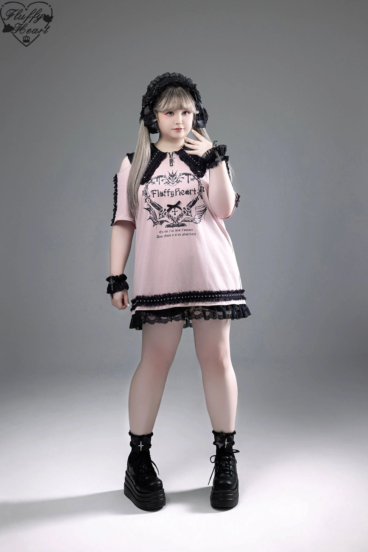 Jirai Kei T-shirt dress color palette showing tonal options black pink water blue and styling versatility demonstration