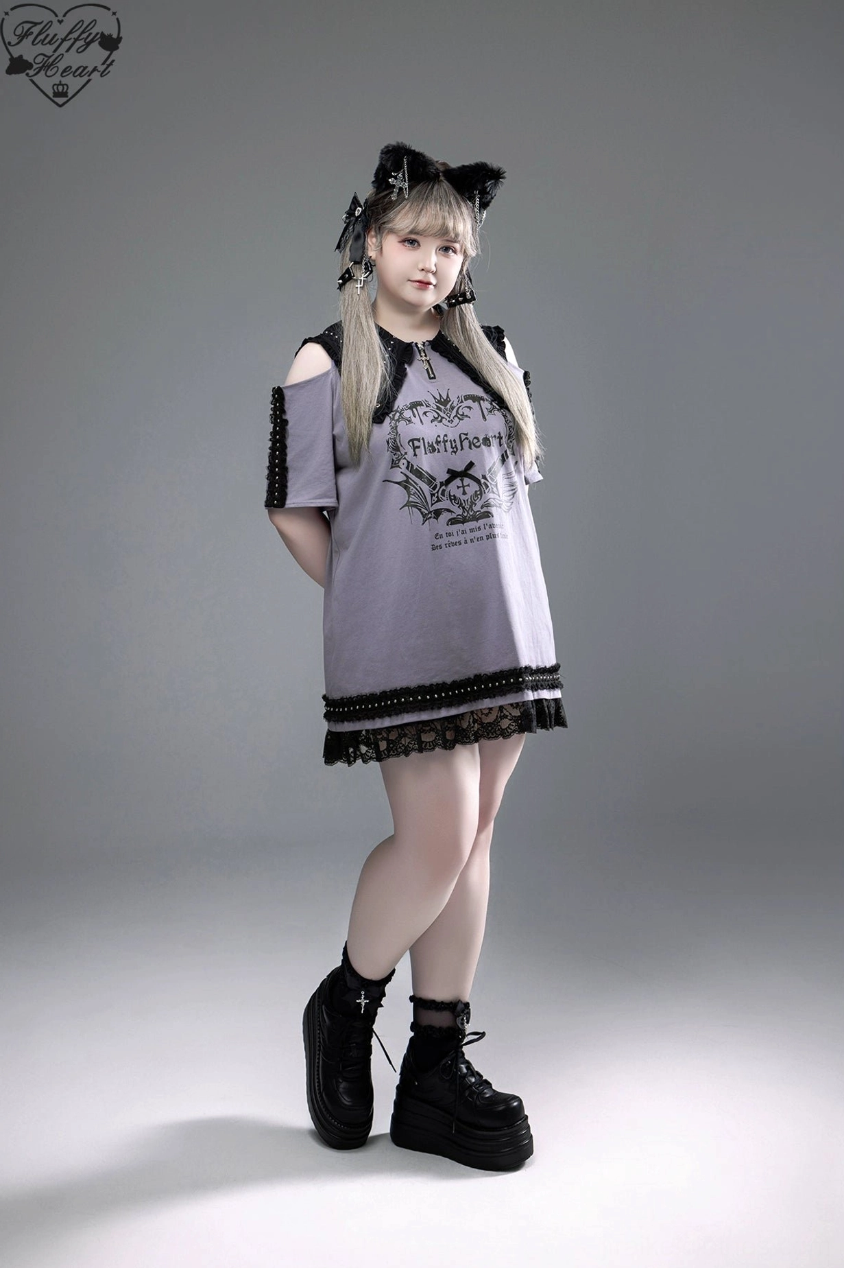 Jirai Kei T-shirt dress worn by fashion influencer showing real-world styling and authentic subculture representation
