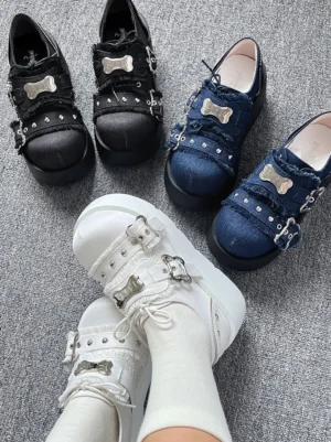Jirai kei Y2K punk platform shoes on-foot styling white crew socks black denim blue variant thick sole bone buckles