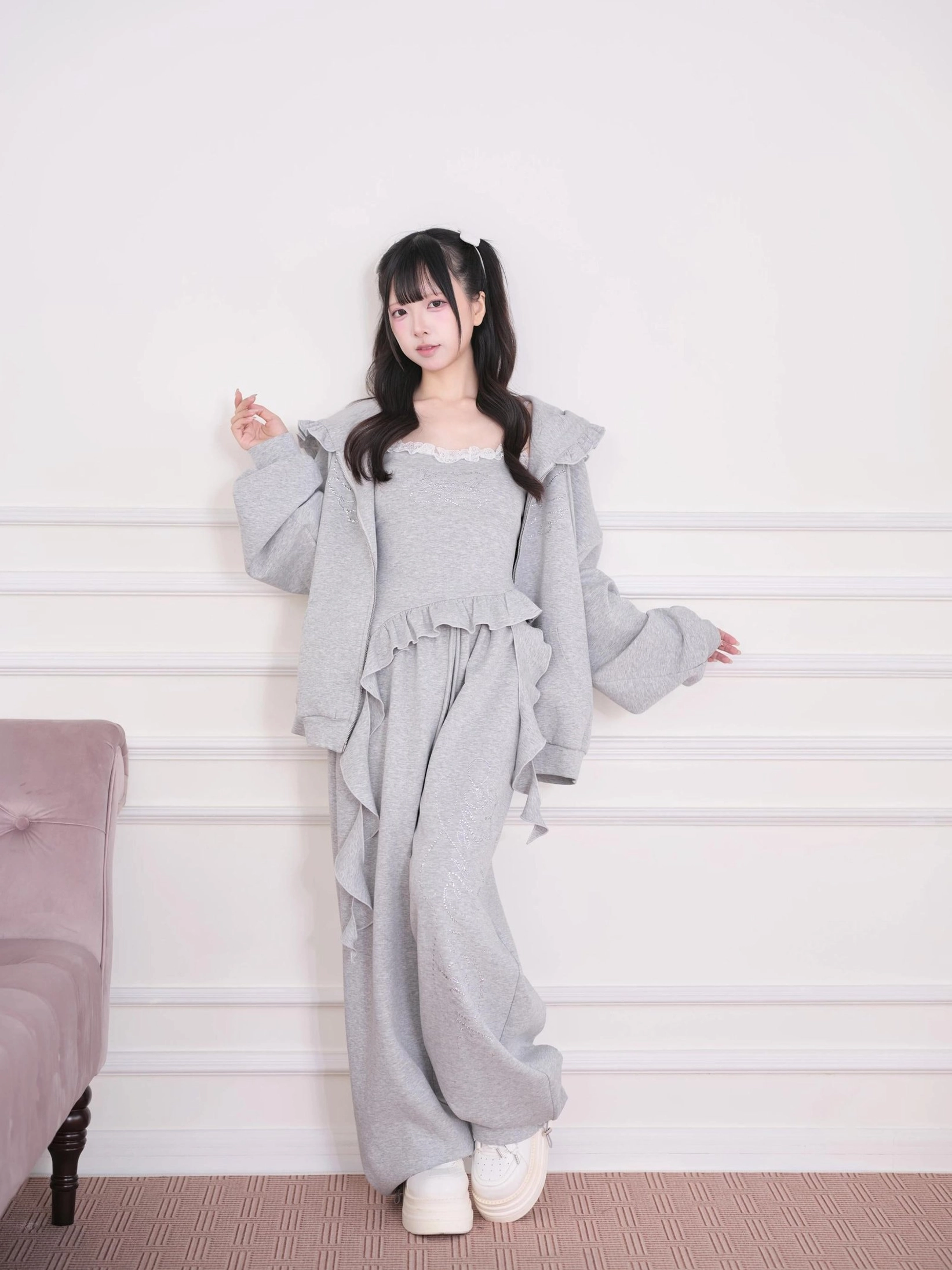Light aqua sweatpants with drawstring waist and side pockets paired with matching camisole - Jirai Kei coordinated loungewear