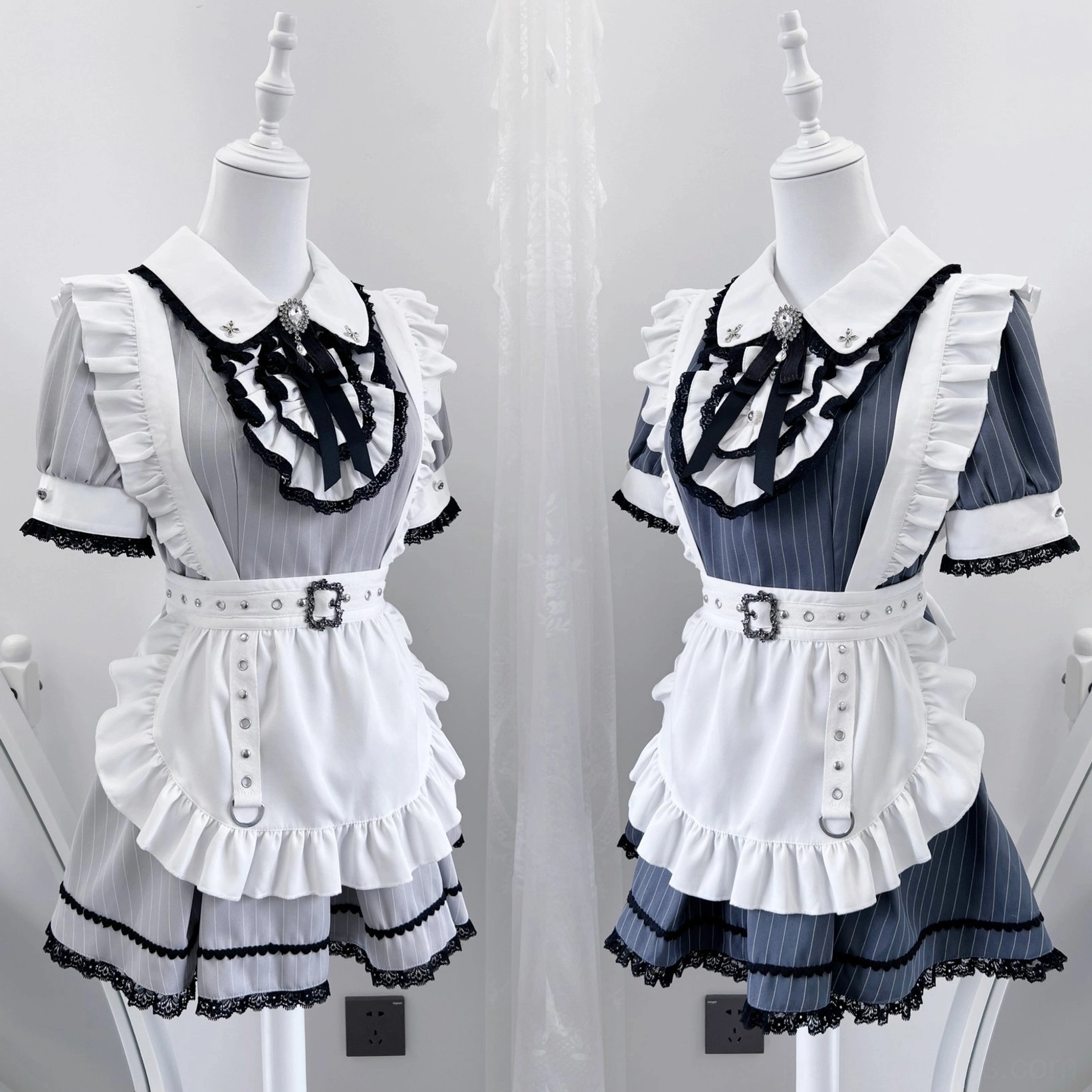 Maid Jirai Kei dress puff sleeves ruffled collar detachable apron front silhouette