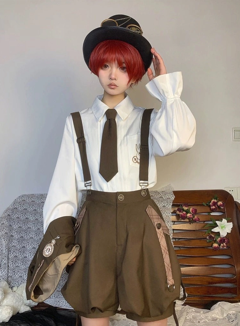 Ouji Lolita suspender shorts bloomer style with relaxed fit, adjustable decorative suspenders, functional side pockets, and comfortable all-day wear for conventions and themed photoshoots