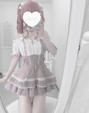 Pink-white off-shoulder Jirai Kei lolita dress set with lace trims, layered ruffled skirt and heart collar decoration, front mirror selfie model styling