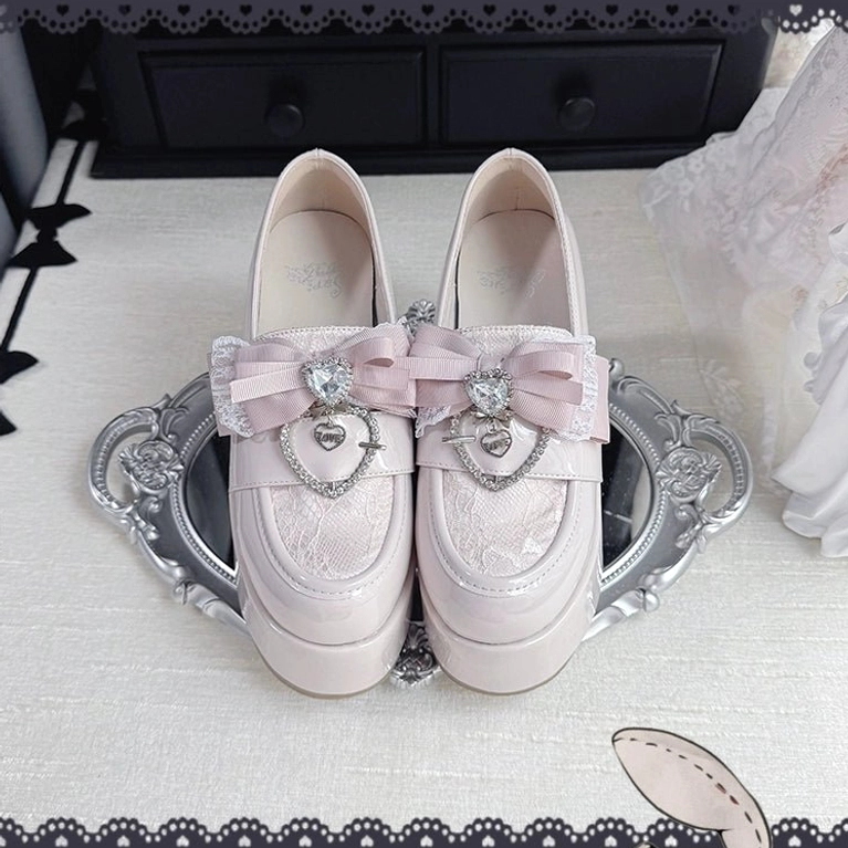 Ryousangata Jirai Kei platform loafers interior view showing high-elastic memory foam insole and soft sponge heel padding construction