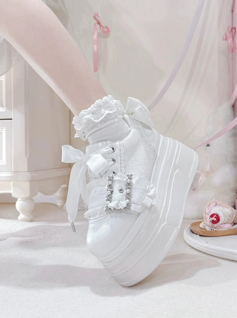 Ryousangata Jirai Kei platform shoes heel view emphasizing thick platform height-increasing effect and satin bow