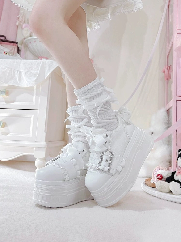 Ryousangata Jirai Kei platform shoes styling suggestion coordinate with pastel outfit ribbon accessories