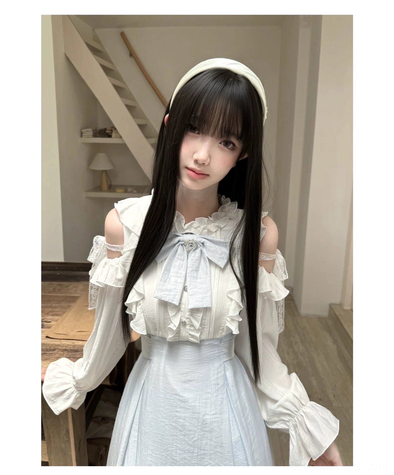Seiso Kei dress detachable collar bow accessory with gem embellishments and lace trim close-up