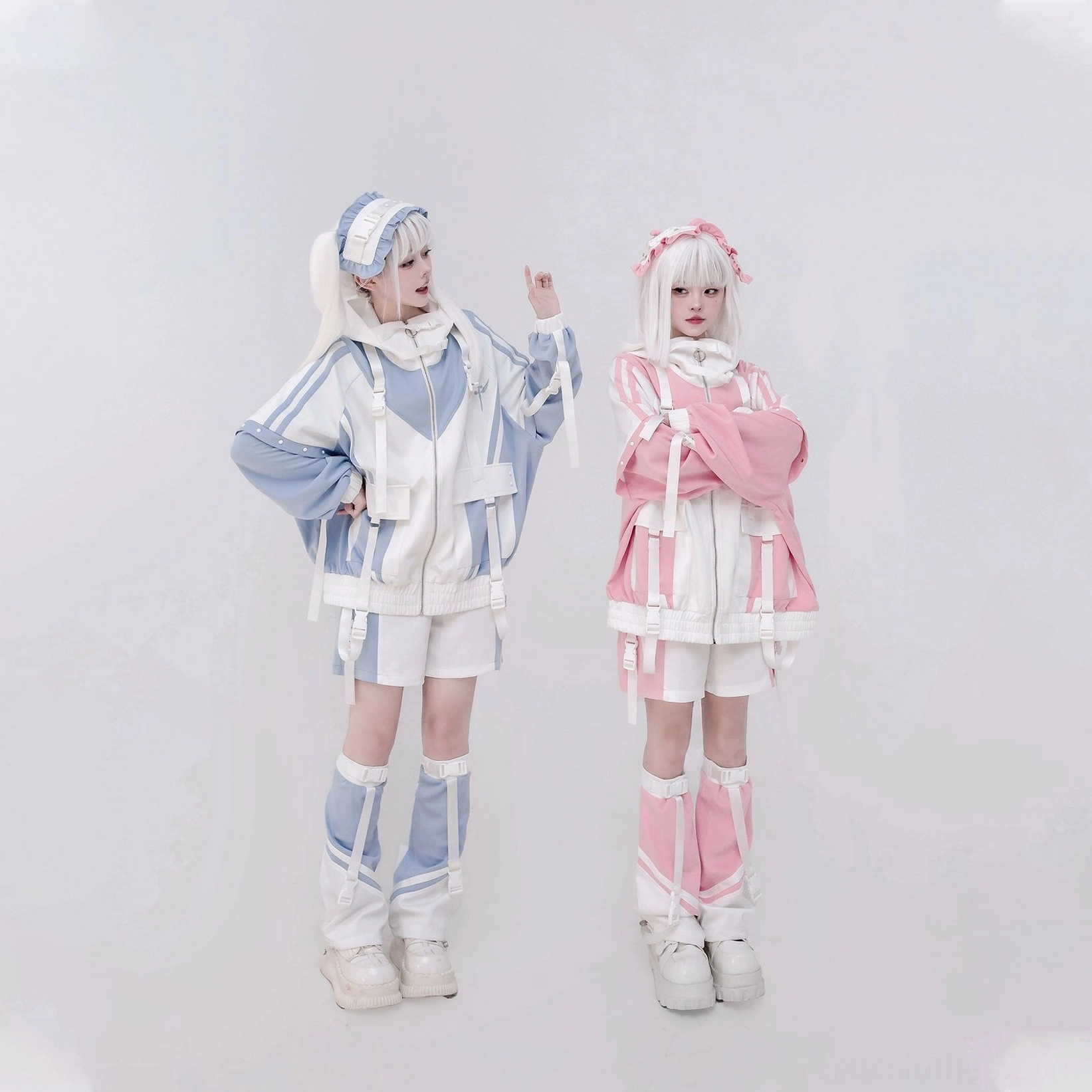 Sporty long pants with adjustable waistband drawstring and ribbon side details Tenshi Kaiwai style