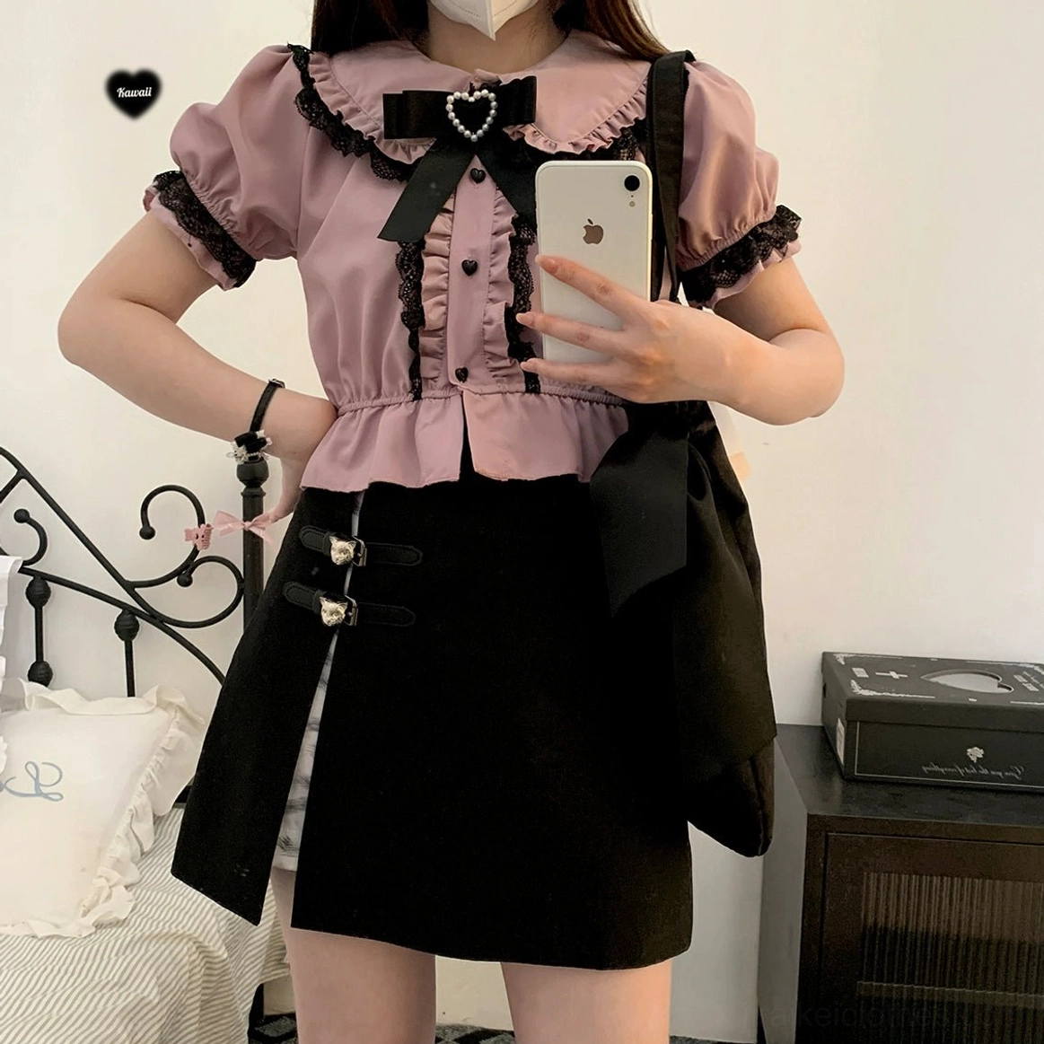 Jirai Kei peter pan collar blouse half-body mirror selfie with front button closure ruffled hem black crossbody bag