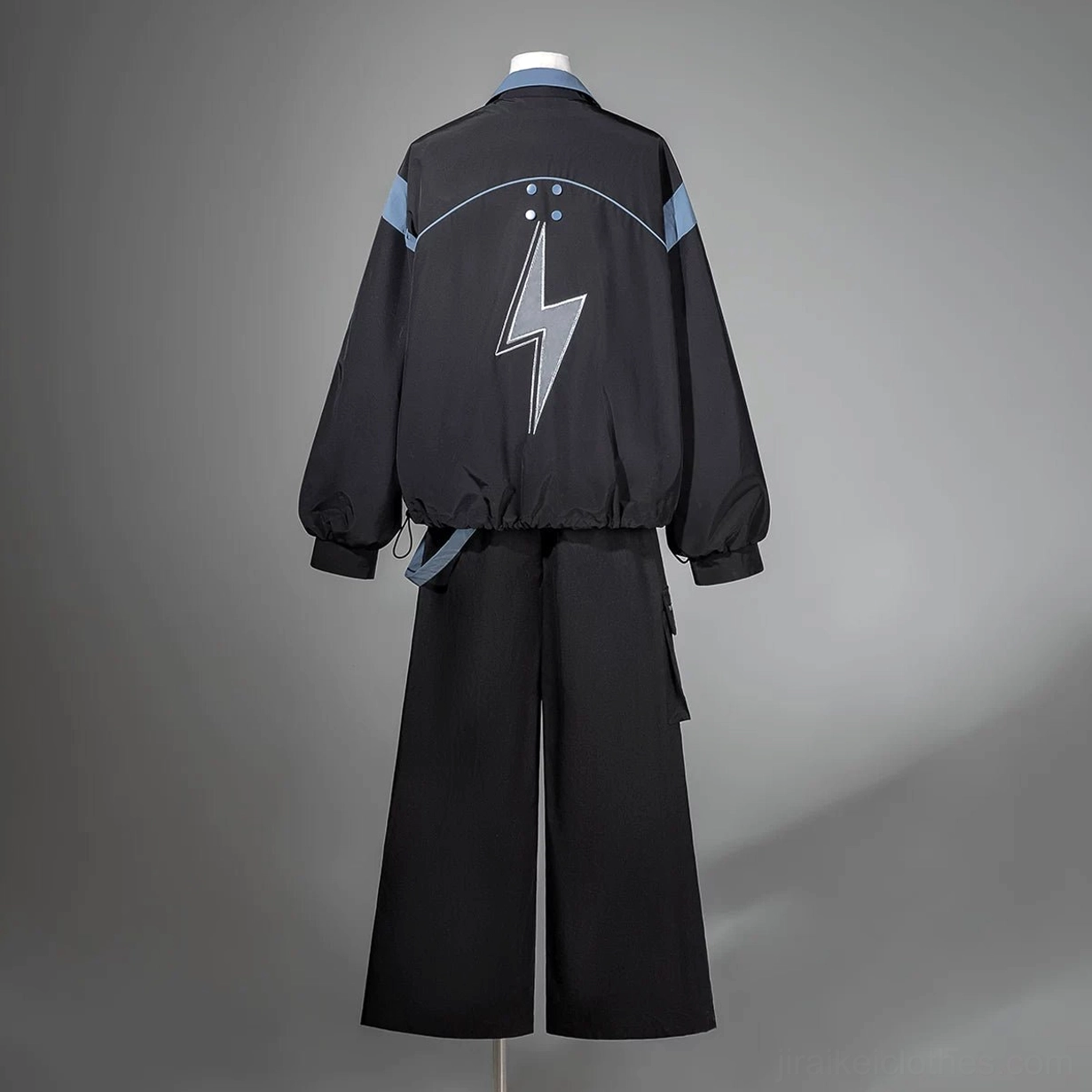 Back display of Techwear outfit on mannequin featuring large lightning print and elasticated jacket hem Jirai Kei cyberpunk design