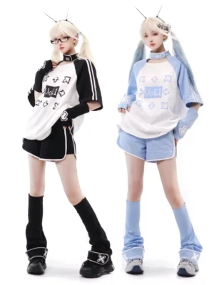 Tenshi Kaiwai oversized t-shirt and shorts set full body side view black and light blue color variants on twin girls studio backdrop