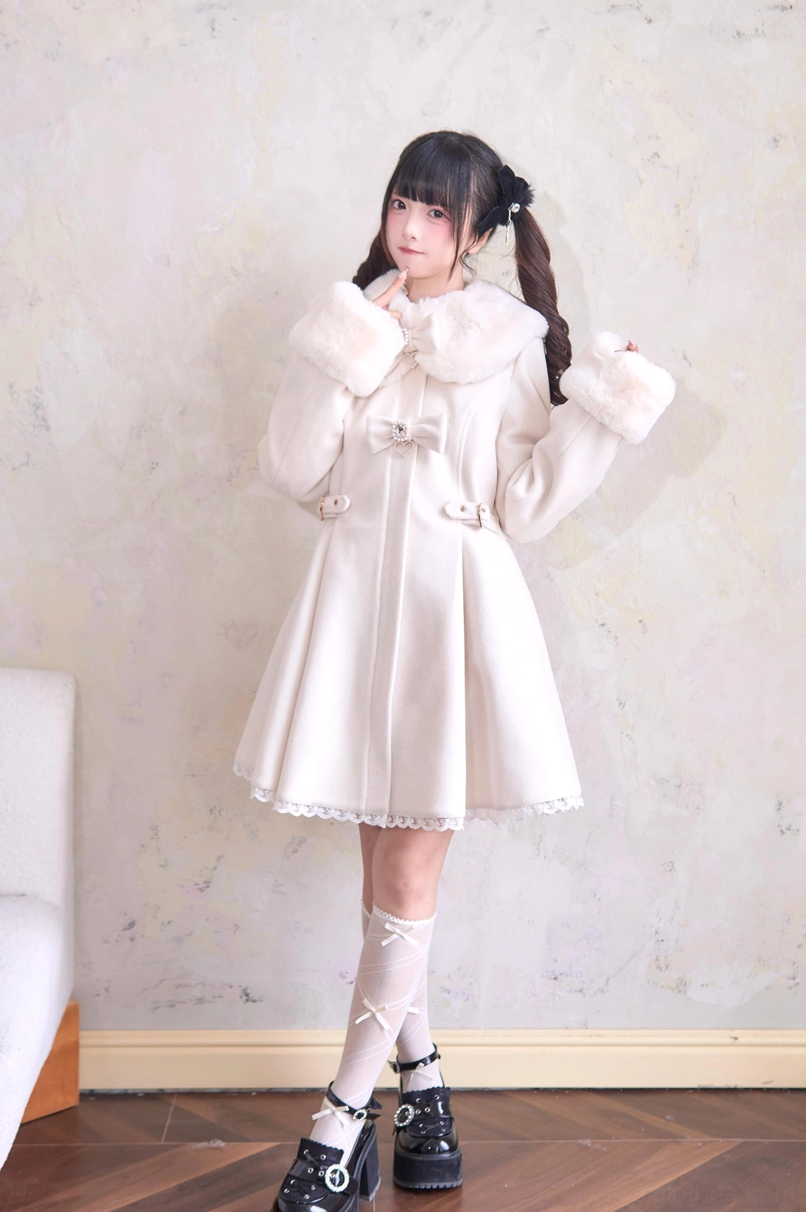 Violet Jirai Kei Landmine Winter Coat Sleeve Detail with Fur Cuff - Removable Accessory Close-Up