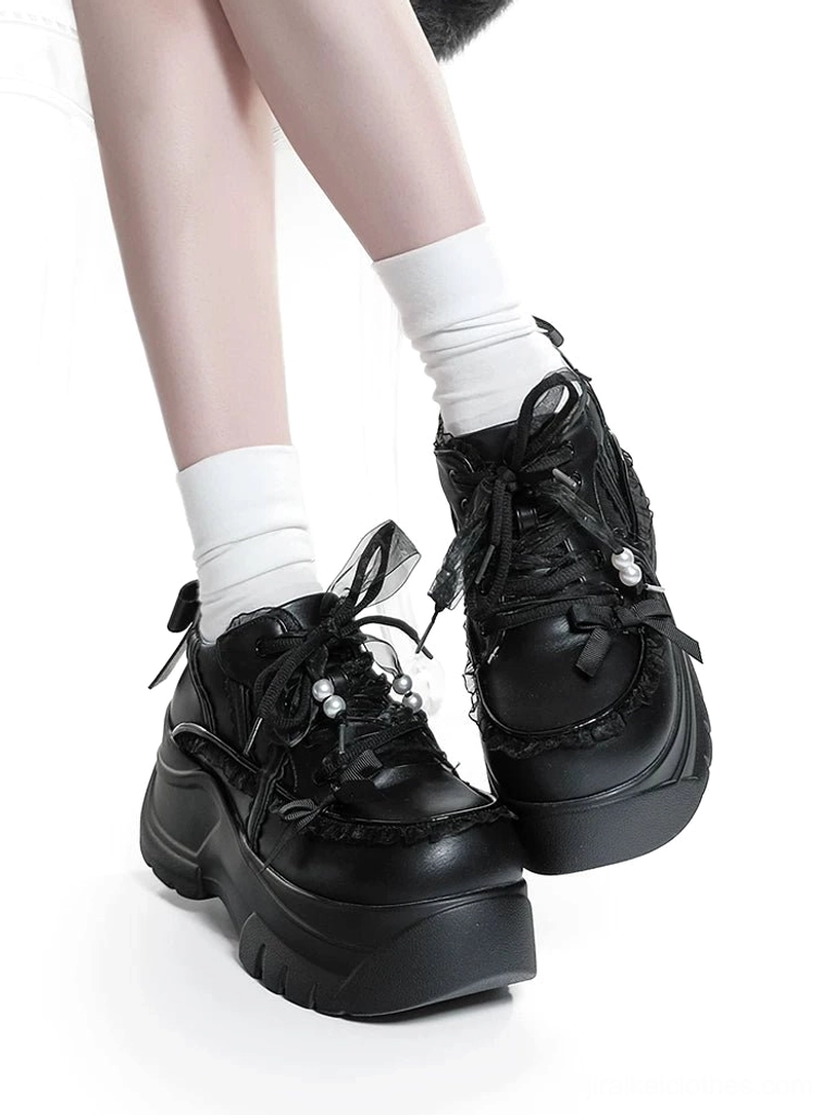 White Jirai Kei platform shoes interior view showing cushioned sponge insole comfort technology and inner lining construction details