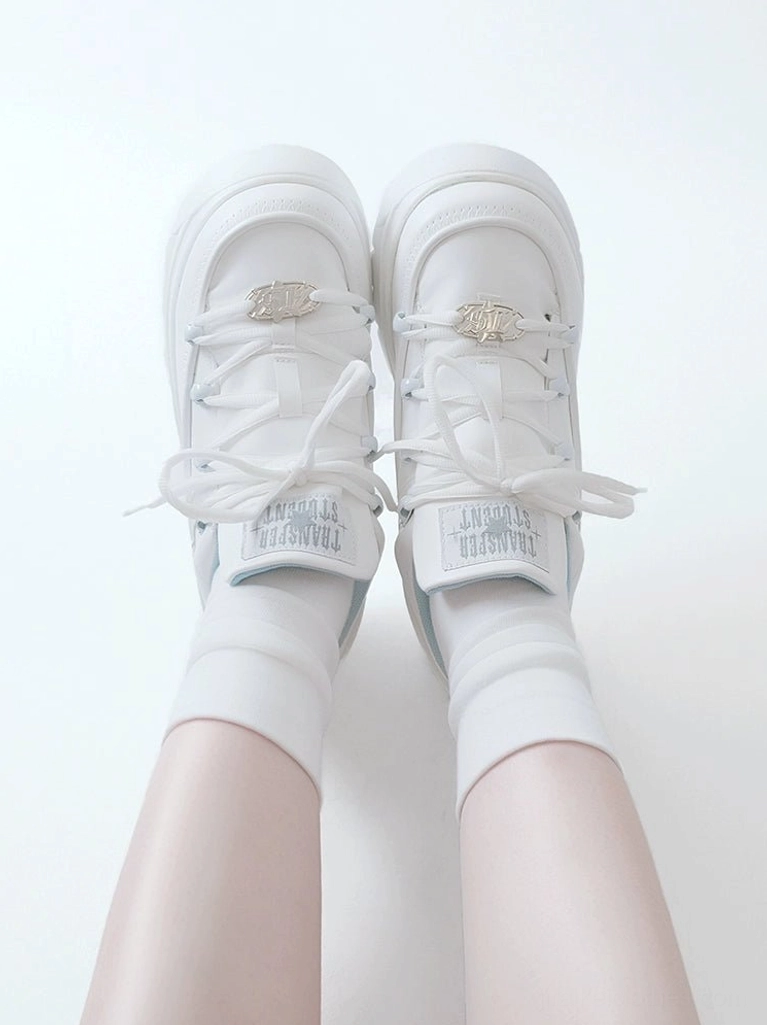 White jirai kei platform sneakers classic pairing oversized blazer plaid miniskirt mini bags hair clips school casual occasion styling
