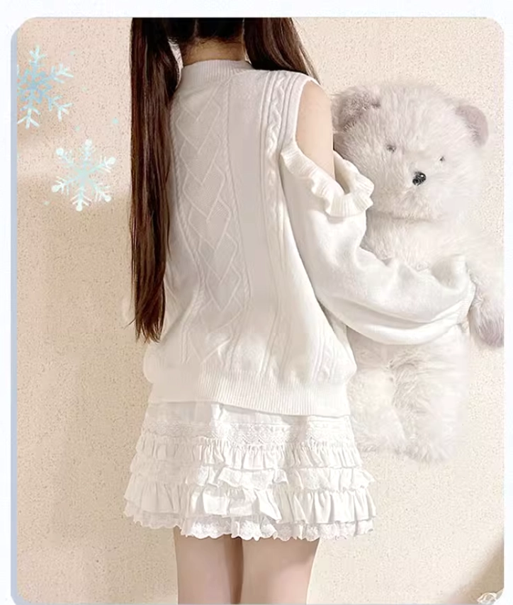 Seasonal styling recommendation for white Jirai Kei sweater showing autumn and winter layering combinations