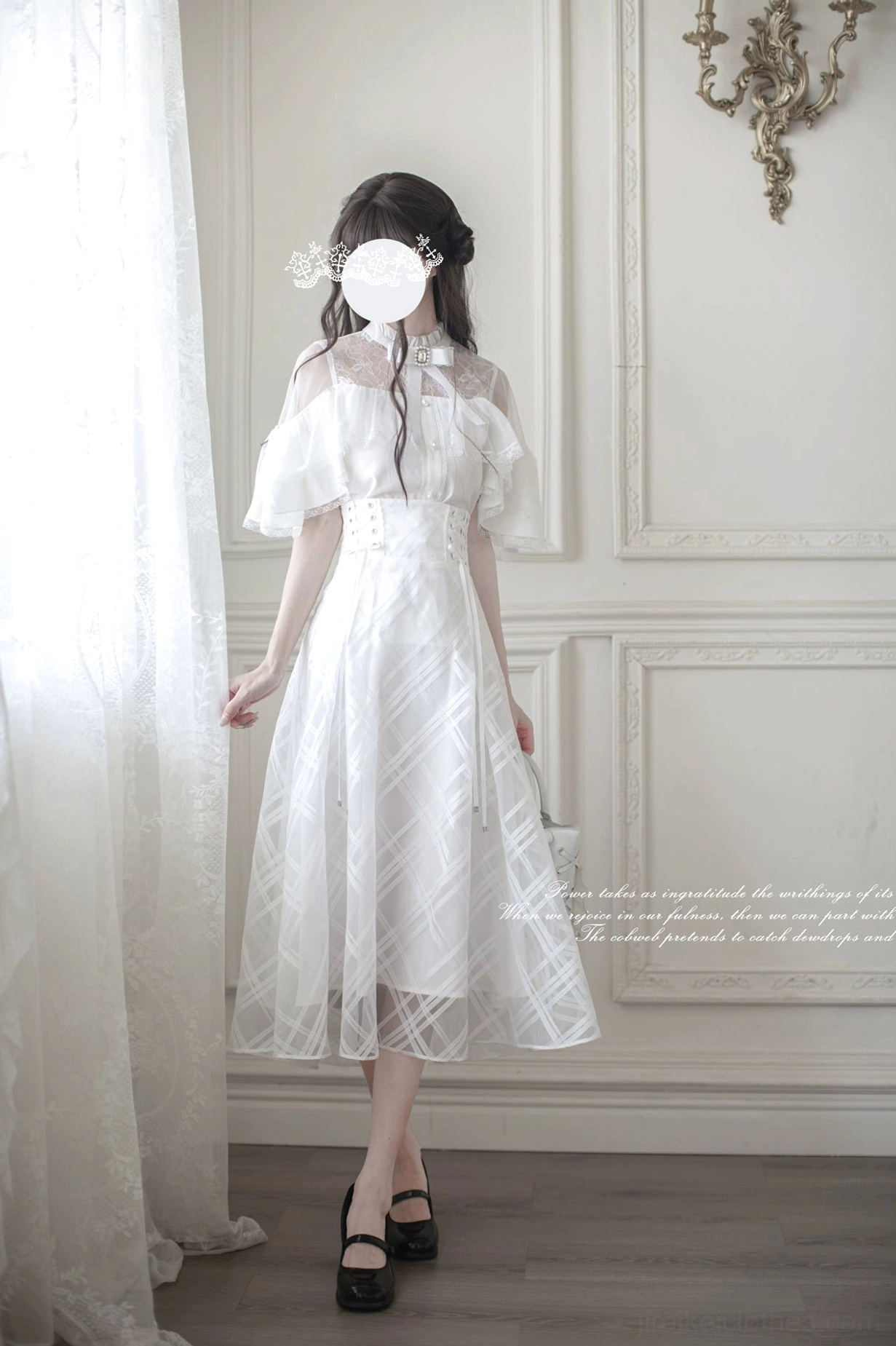 White Ryousangata two-piece dress back view A-line layered skirt cape top slim waist belt French paneled wall setting
