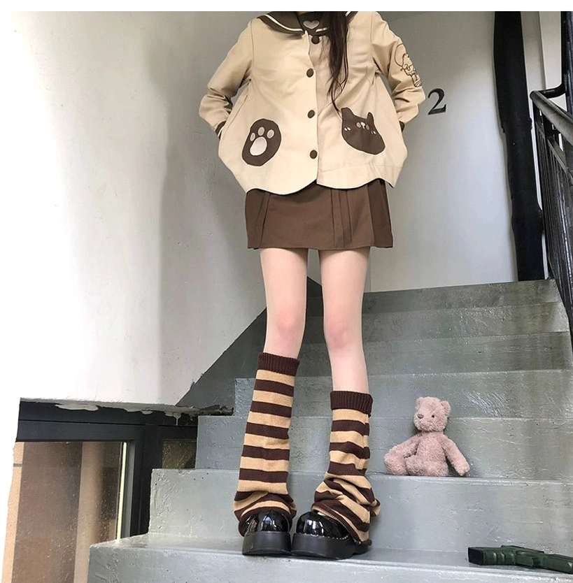 Y2K Jirai Kei leg warmers styling guide with multiple color variations black white red grey purple khaki stripe options