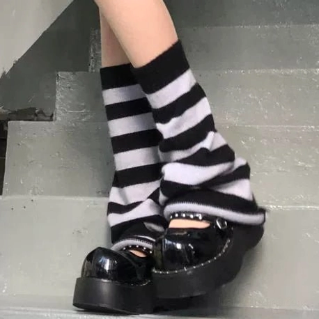 Y2K Jirai Kei striped leg warmers styling inspiration outfit combinations platform shoes mini skirt layered looks
